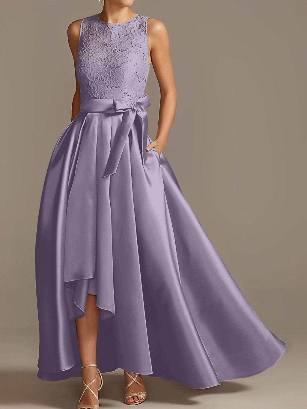 Vestidos de corte princesa/línea A para la madre de la novia, sin mangas, con cuello joya y encaje plisado. 