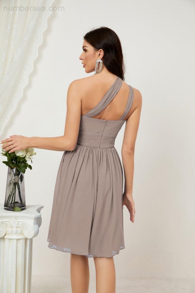 Vestido corto de gasa con un solo hombro para dama de honor de mujer Baoleely, ideal para fiestas y eventos formales como el baile de bienvenida (modelo 2804).
