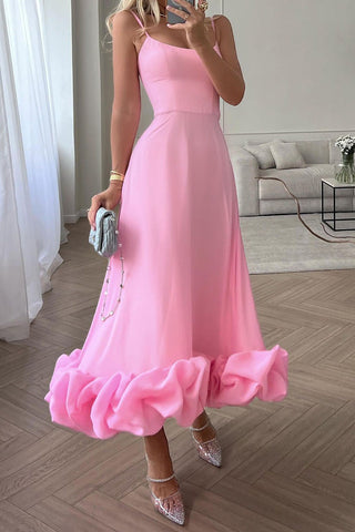 Robe de soirée simple et élégante à empiècements unis et col en U 