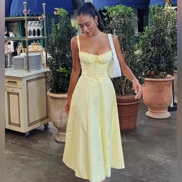 Ravissante robe de bal longue jaune, coupe trapèze, en satin, robe de soirée Y7578