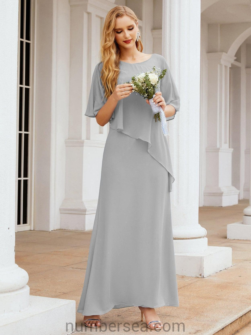 Vestido largo de fiesta formal Sunderly para la madre de la novia con capa de volantes SY28026