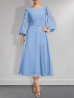 Vestido de chifón de corte A, largo té, para la madre de la novia, con escote redondo y broche de cristal plisado