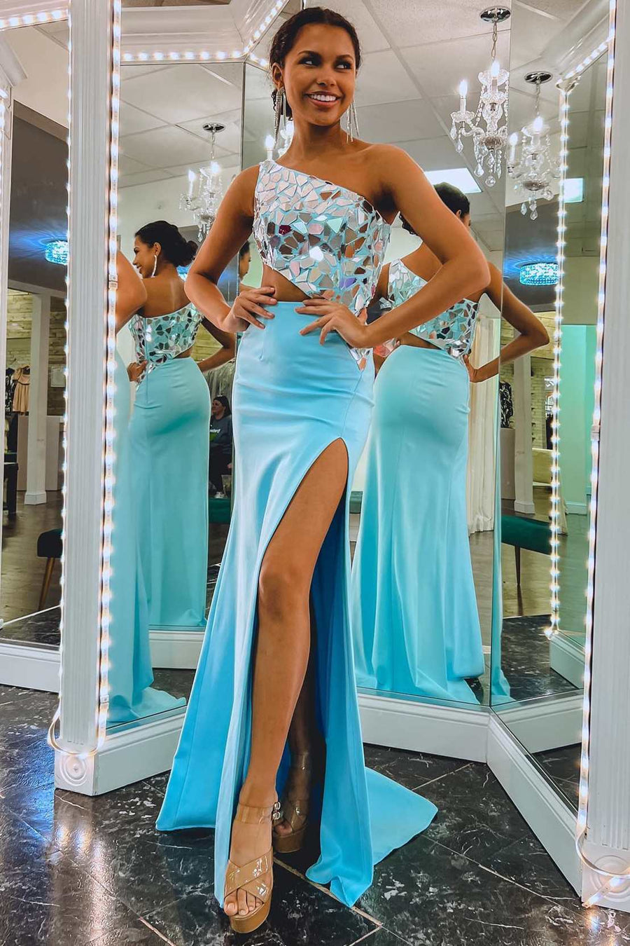 Ashley | Robe de bal fourreau asymétrique à sequins miroir