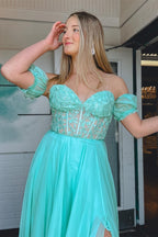 Vestido de graduación de gasa con escote corazón y corte en A, mangas abullonadas