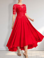 Robe de mère de la mariée asymétrique en mousseline de soie et dentelle, coupe trapèze, décolleté illusion, ornée de sequins 