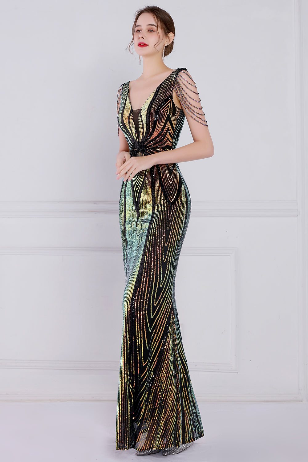 Robe de bal fourreau à sequins et franges