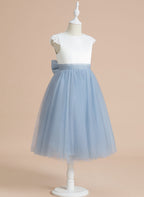 Vestido de niña de las flores para la Primera Comunión, corte en A, satén y tul, hasta la rodilla. 