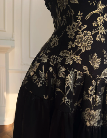 Elegante vestido de noche negro con escote halter, estampado floral, lentejuelas y corte en A, estilo vestido de fiesta largo Y8568