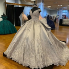 Robe de quinceañera argentée luxueuse à épaules dénudées, robe de bal argentée Y1157
