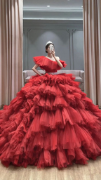 Impresionante vestido de gala rojo de tul multicapa para quinceañera Y5361