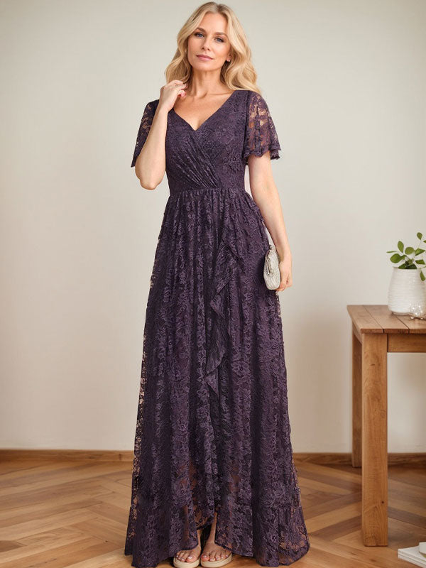 Robe de mère de la mariée asymétrique en dentelle, coupe trapèze, col en V et volants cascade 