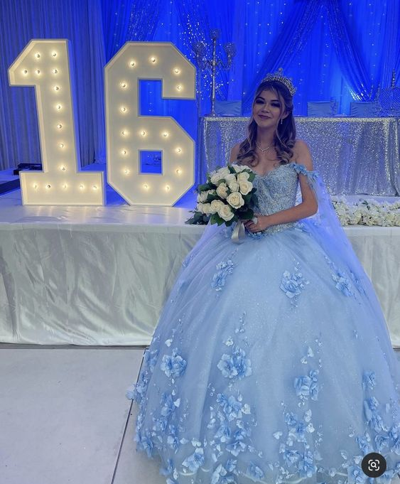 Robe longue bleu clair, adorable robe de bal princesse à épaules dénudées avec application 3D (Y260)