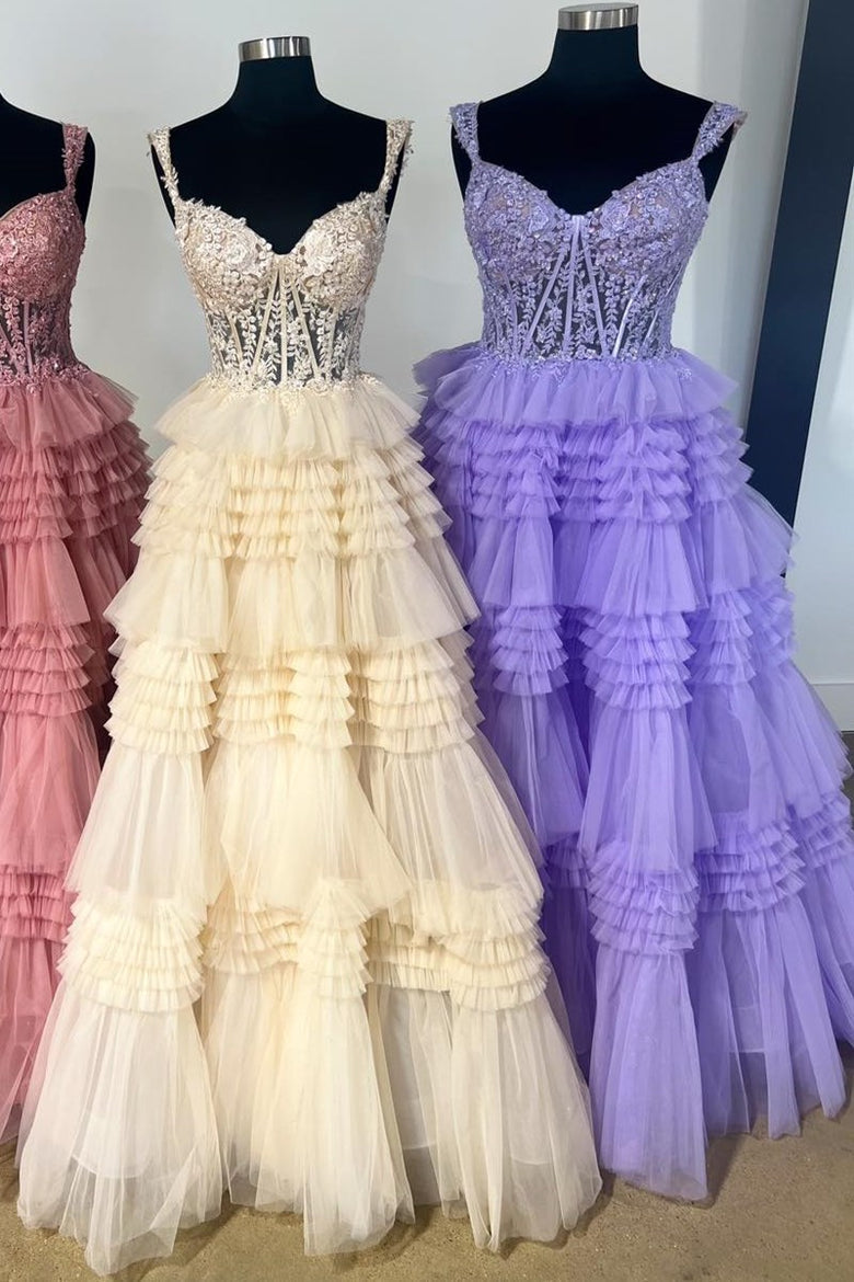 Robe de bal longue en tulle à épaules dénudées et à volants étagés