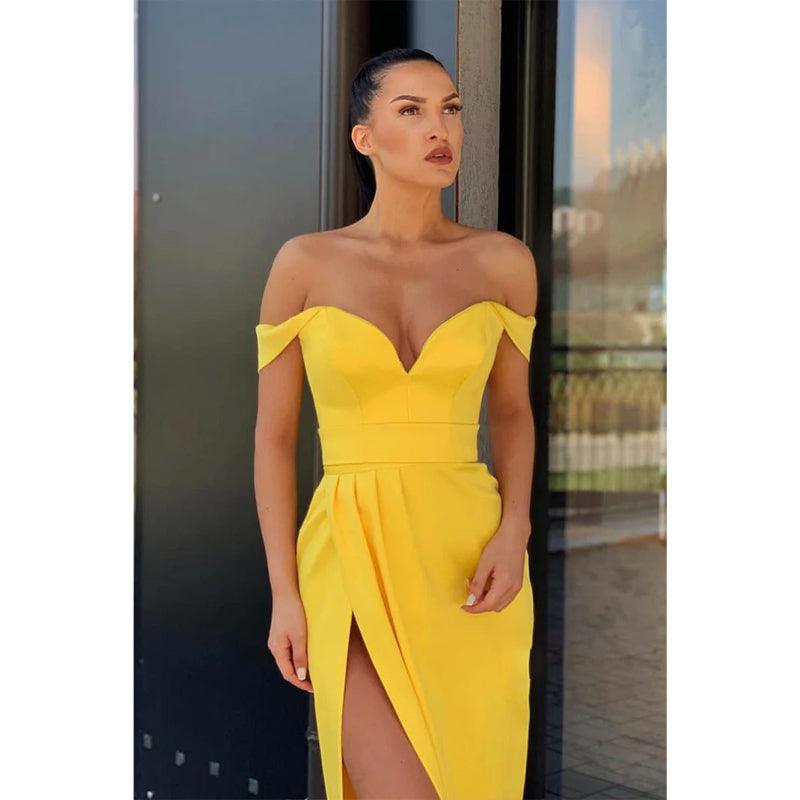 Vestido de fiesta largo amarillo con hombros descubiertos y corte tubo/columna 