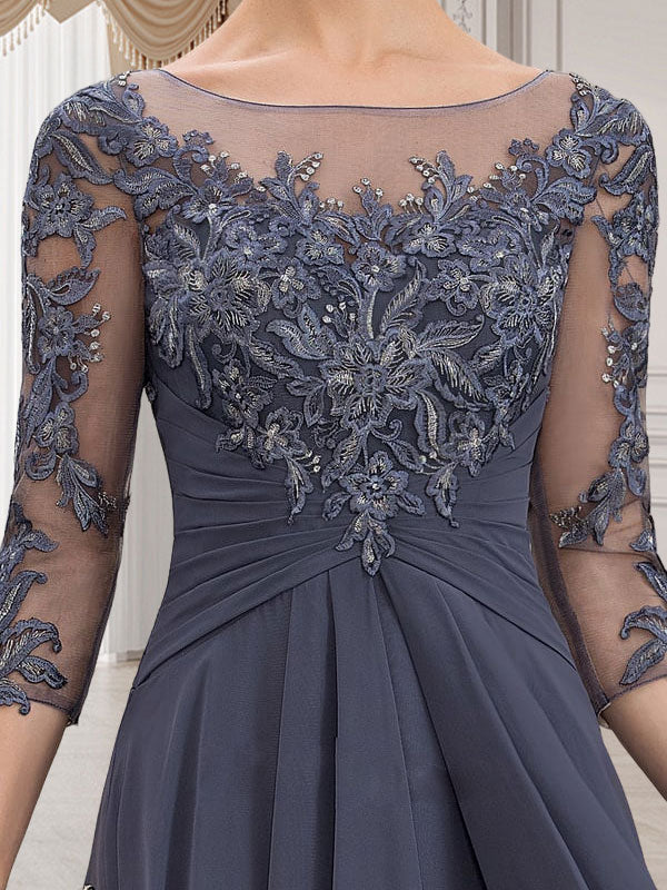 Robe de mariée en mousseline de dentelle, coupe trapèze, décolleté illusion, longueur au sol, avec volants cascade, idéale pour la mère de la mariée.
