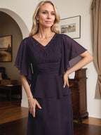 Vestido de gasa de corte A, escote en V, largo hasta el suelo, para la madre de la novia, con plisados ​​y cuentas.