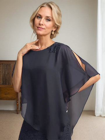 Vestido de novia de corte recto/columna, largo hasta el suelo, de gasa con encaje y lentejuelas, con escote redondo y pedrería.