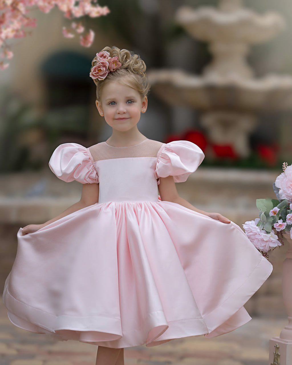 Vestido de princesa/vestido de princesa de satén hasta la rodilla para niña de las flores 