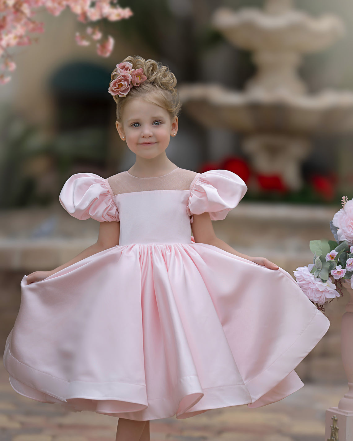 Vestido de princesa/vestido de princesa de satén hasta la rodilla para niña de las flores 