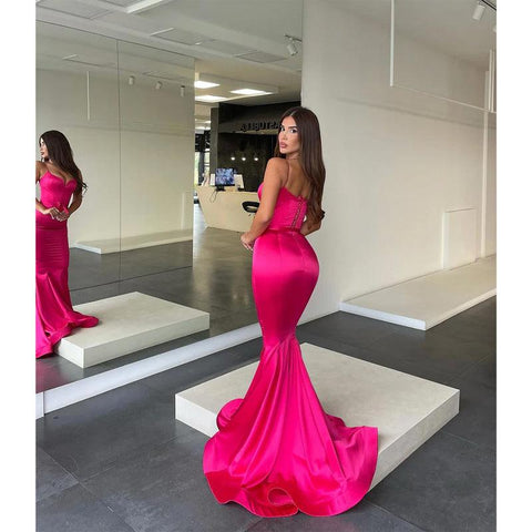 Robe de bal sirène simple à bretelles spaghetti