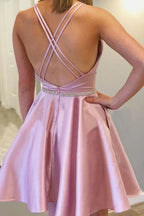 Vestido rosa de fiesta de bienvenida con escote halter y corte en A, espalda descubierta