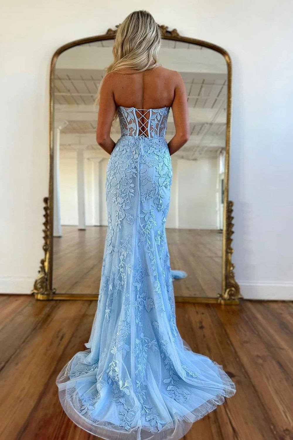 Purple Sweetheart Neck Mermaid Prom Dress With Appliques
