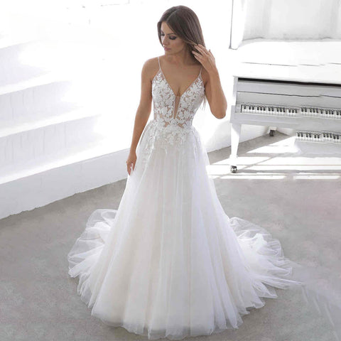 Tulle V-Line Wedding Dresses Deep V-Neck Spaghetti Strap Lace Appliques Backless Pleat Customised Vestidos De Novia