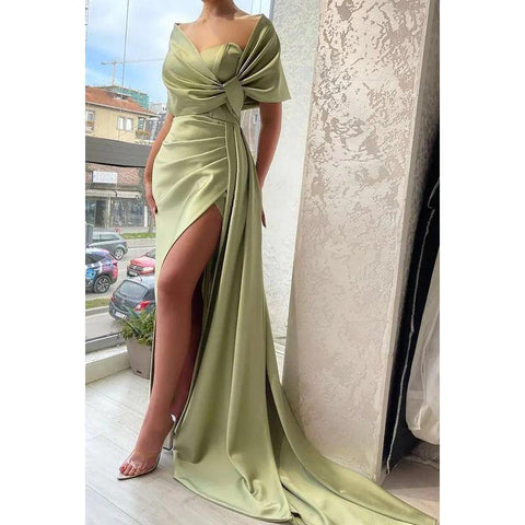 Vestido de noche formal de satén fruncido sin mangas con escote en V y corte tubo/columna