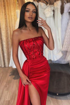 Robe de bal longue sirène rouge sans bretelles en satin avec fente haute