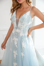 Robe de bal en tulle avec appliques légères