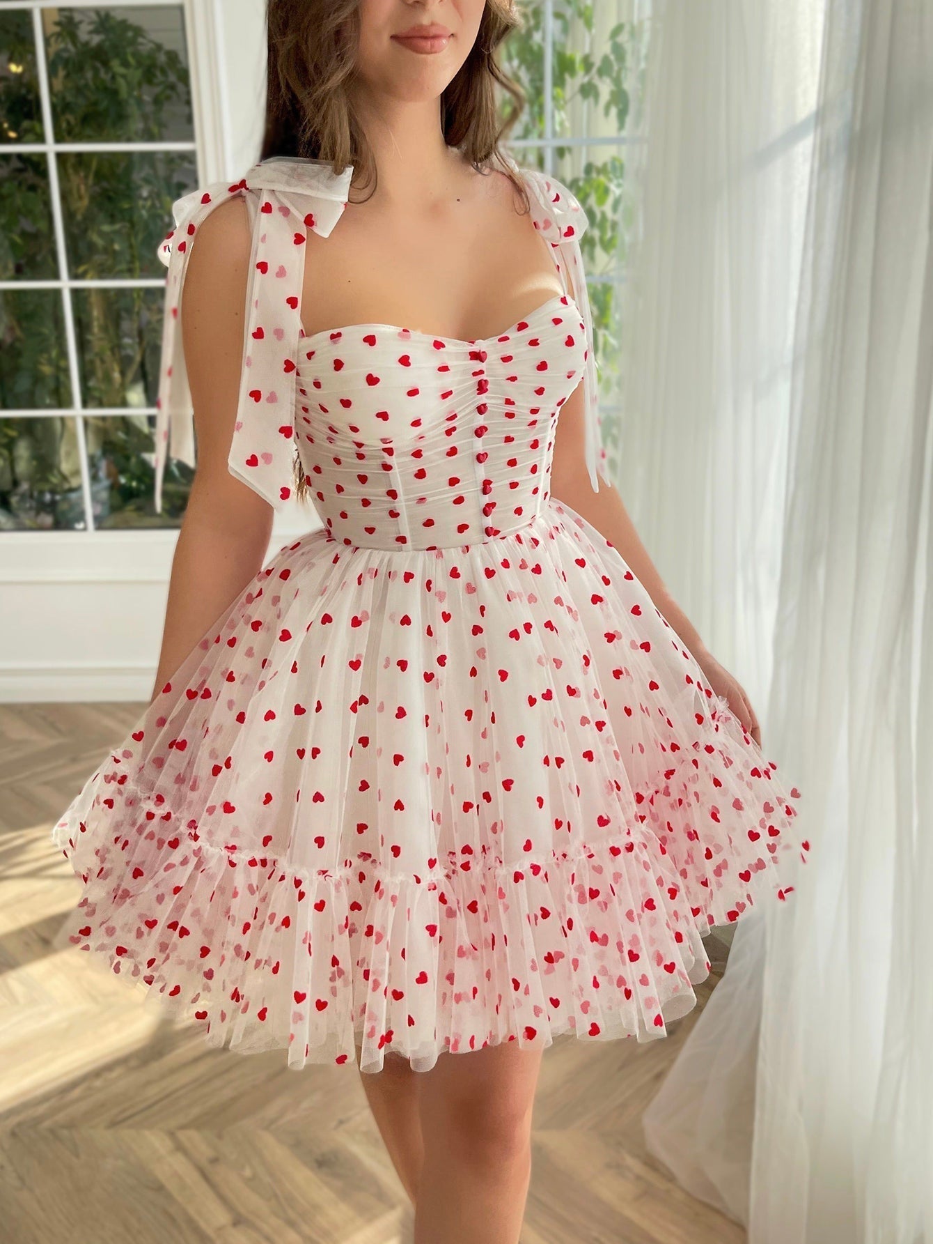 Vestido de fiesta de tul con escote corazón y corte en A