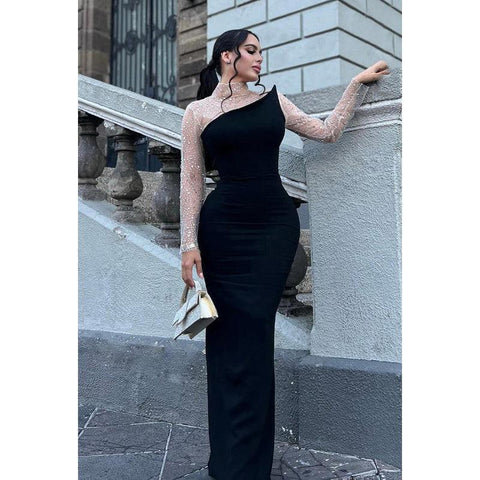 Robe de bal fourreau/colonne chic et moderne à manches longues et col haut scintillant