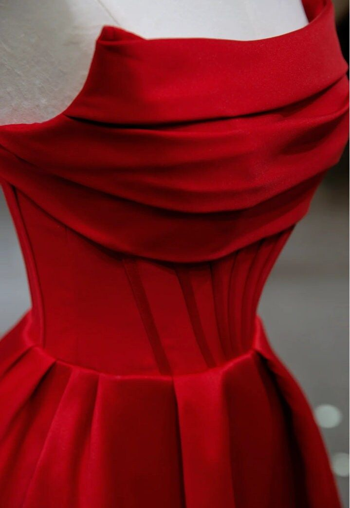 Elegante vestido de noche de satén con cuello plano, espalda descubierta, plisado, largo hasta el suelo, corte en A, modelo Y6331