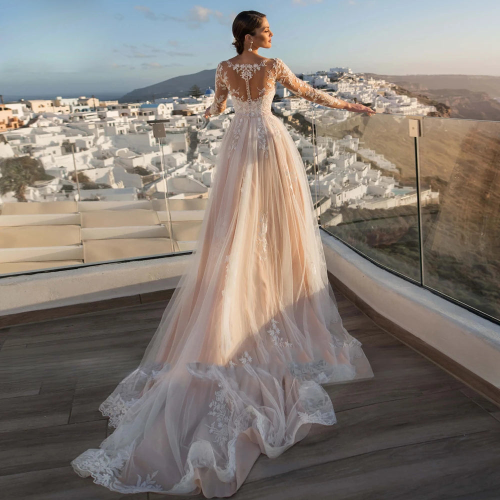Preciosos vestidos de novia de sirena de encaje de manga larga con apliques de lujo, botones, cola desmontable y cuerno.