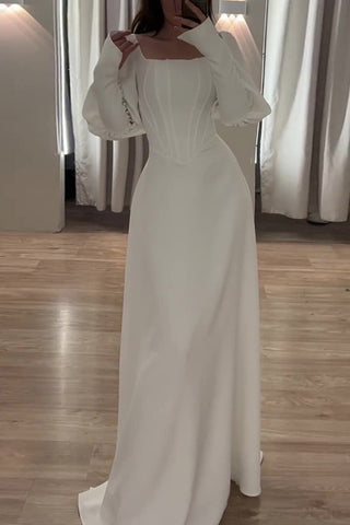 Robes de soirée élégantes à volants et col carré, unies, portées par des célébrités 