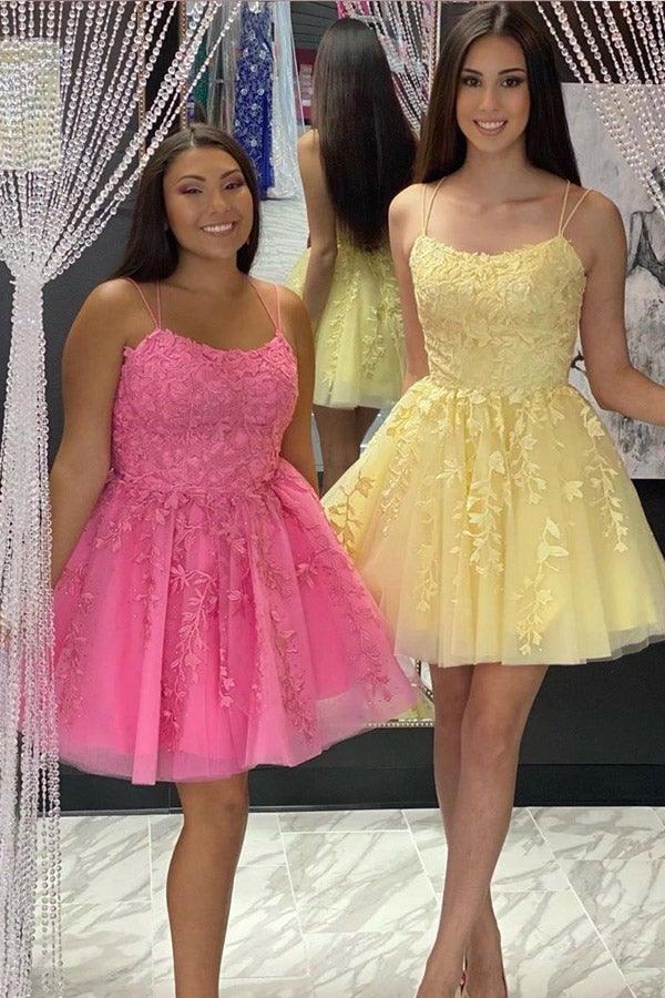 Vestido corto de fiesta azul con tirantes y apliques de encaje PD424