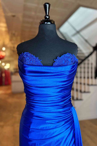 Vestido largo de fiesta plisado de satén fucsia sin tirantes estilo sirena