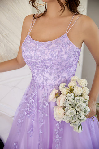 Elegante vestido de graduación corte A color lavanda