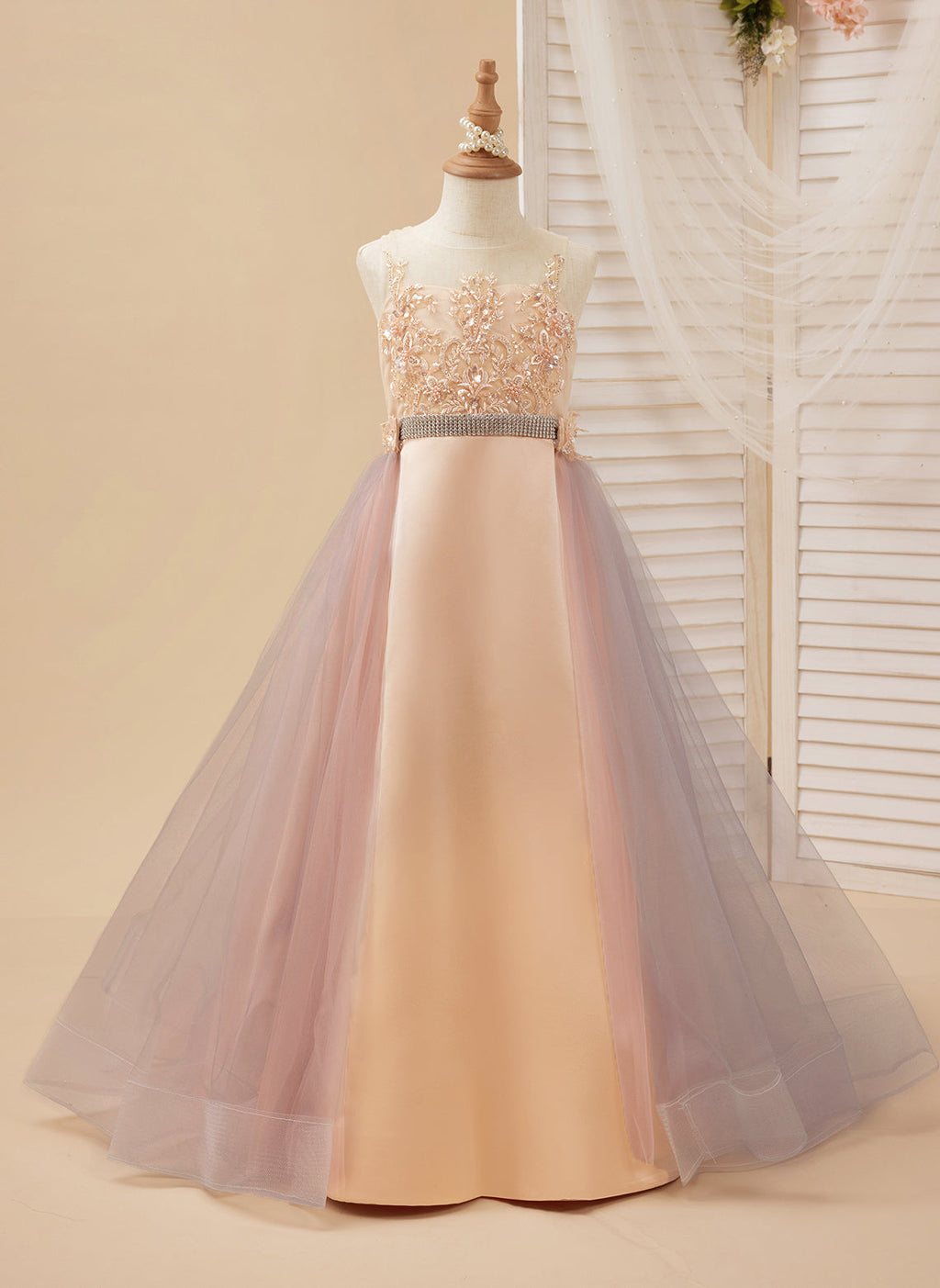 Vestido color champán de corte A con cola de tul satinado (010226776) 