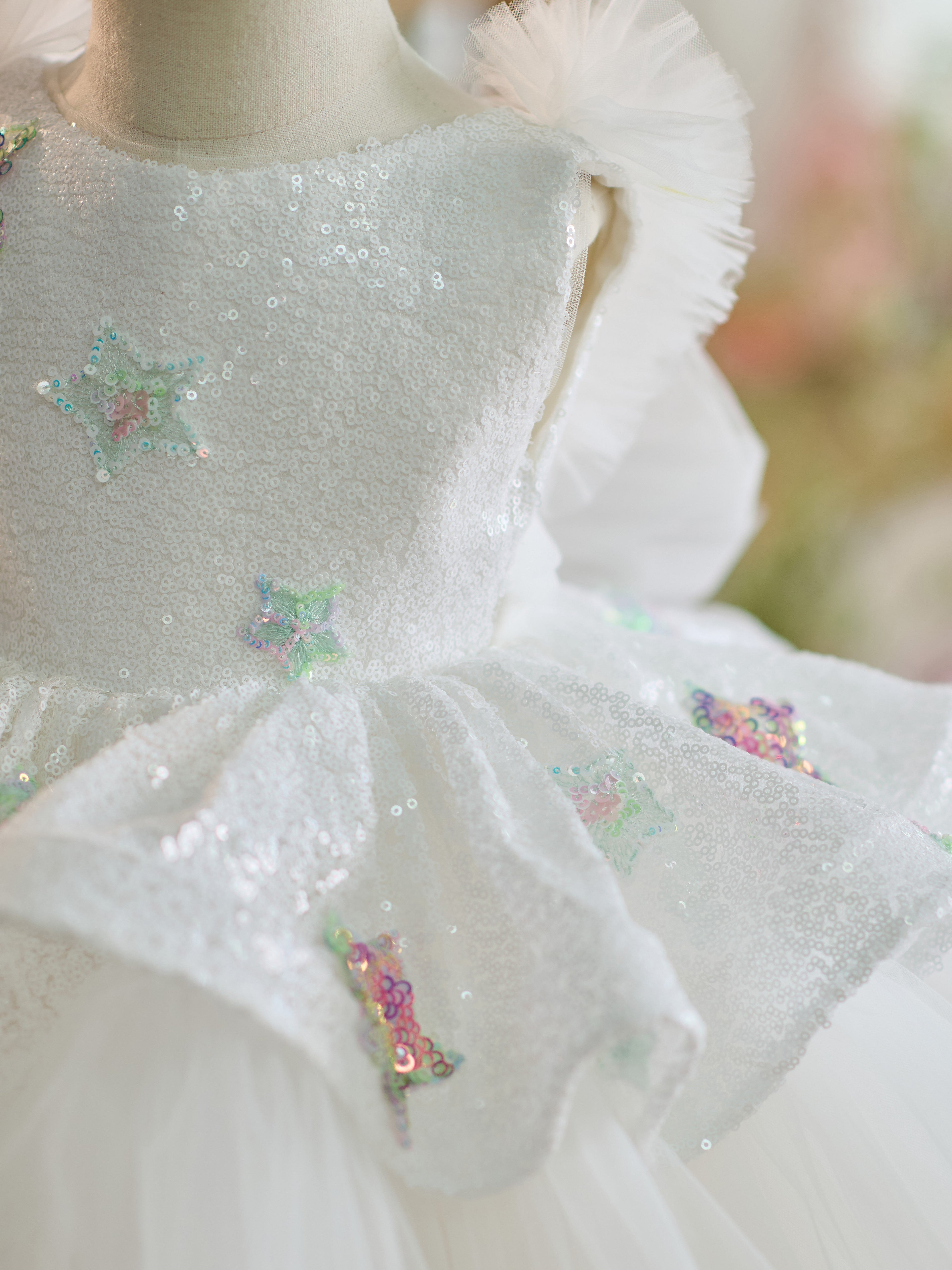 Vestido blanco de tul con lentejuelas hasta la rodilla para fiesta de primer cumpleaños 