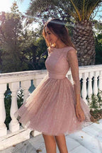 Vestido corto de fiesta rosa con mangas 3/4 y espalda descubierta PD330