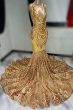 Robe de bal sans manches à épaules dénudées, ornée de sequins dorés foncés et d'appliqués, col en V