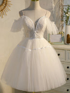 Champagne V Neck Spaghetti Straps Tulle Princess Homecoming Dresses