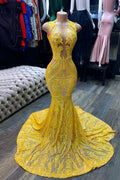 Robe de bal sirène jaune longue à col en V sans manches, ornée de sequins et de dentelle, sans manches