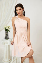 Vestido corto de gasa con un solo hombro para dama de honor de mujer Baoleely, ideal para fiestas y eventos formales como el baile de bienvenida (modelo 2804).