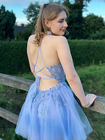 Robe courte de bal de promo en tulle rose poudré à appliqués et coupe trapèze