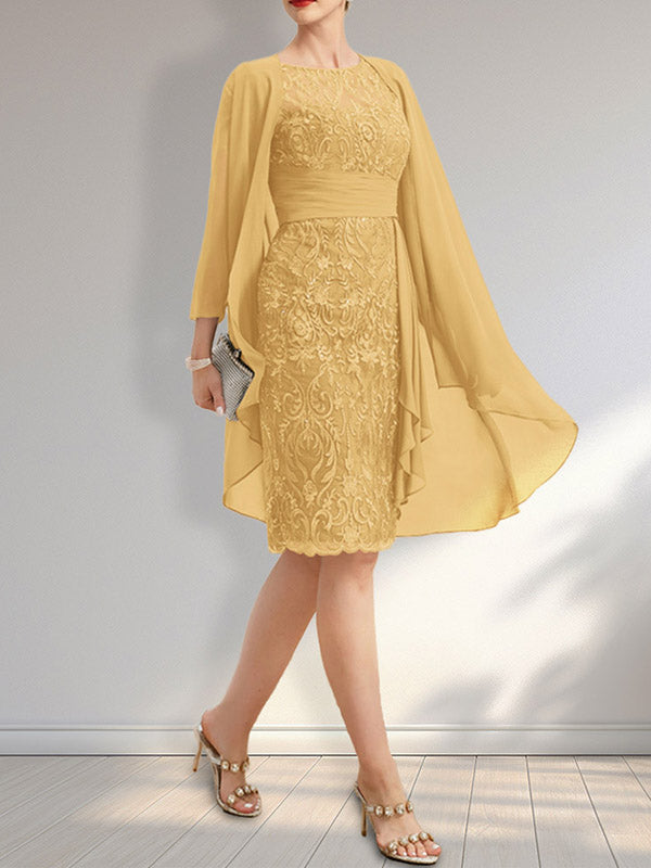 Robe fourreau illusion en mousseline de dentelle arrivant au genou, ornée de volants et de sequins en cascade, idéale pour la mère de la mariée.