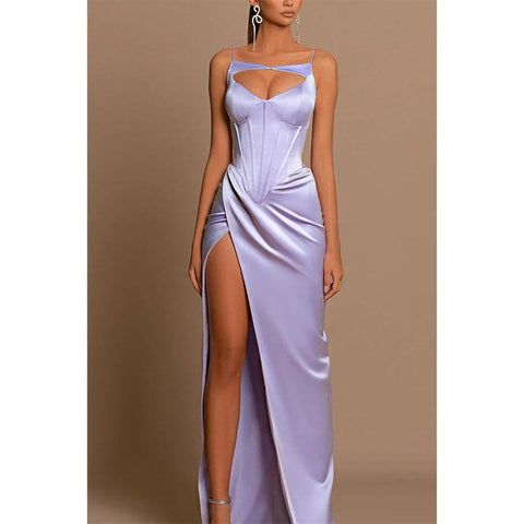 Robe de bal longue et unique à fente haute