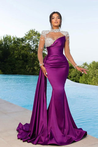 Vestido de noche morado de manga larga estilo sirena con volantes y cristales
