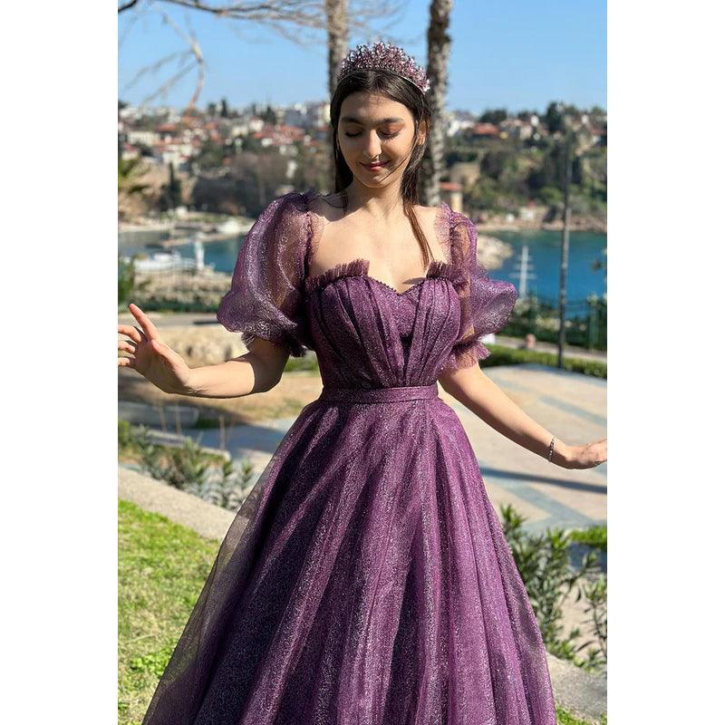 Vestido de fiesta formal de tul brillante, glamuroso y dramático, con corte en A, mangas cortas y hombros descubiertos